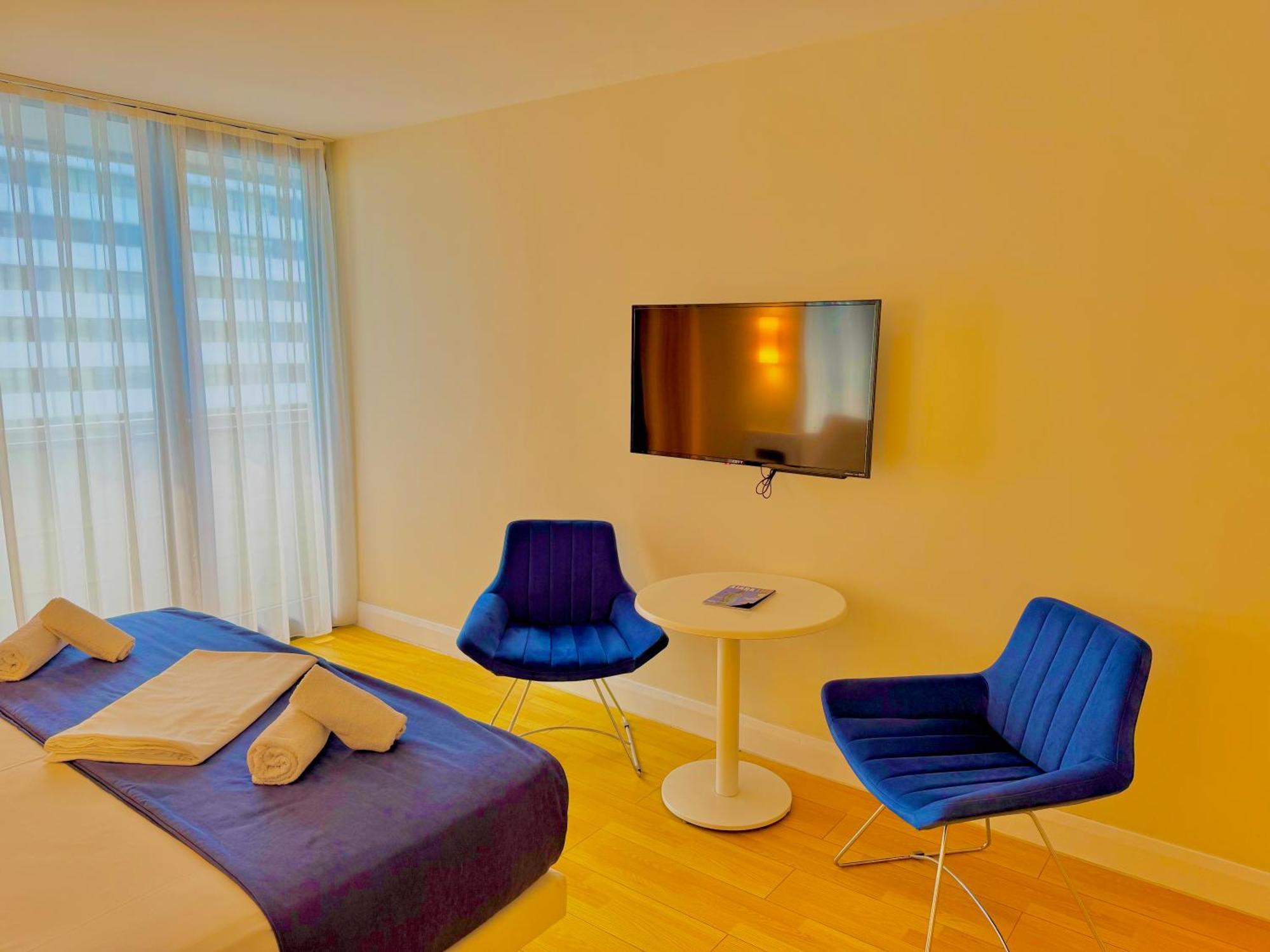 Vip Aparthotel Orbi City Sea View Batumi Exterior photo